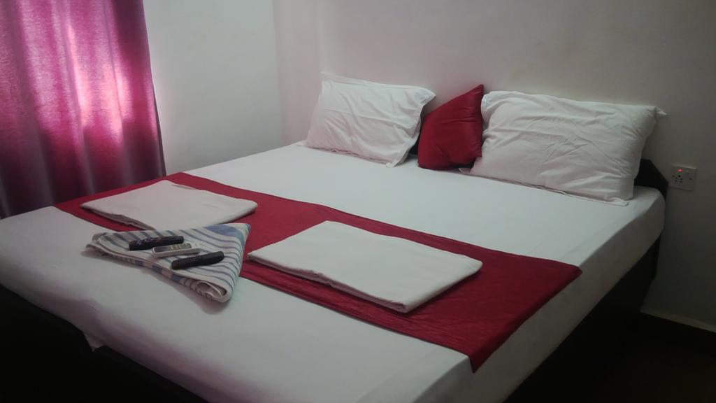 Sugar Plum Macedo Palms Bed & Breakfast Бага Екстериор снимка